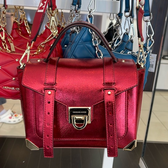 MICHAEL KORS
Manhattan Medium TH SCHOOL Crackled Metallic Leather SATCHEL NWT - Picture 3 of 16